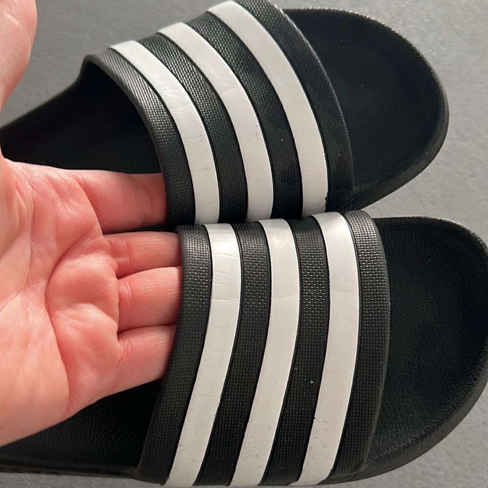 Adidas summer flats - Picture 4 of 7